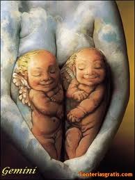 Venus in Gemini: Love, Communication & Relationships